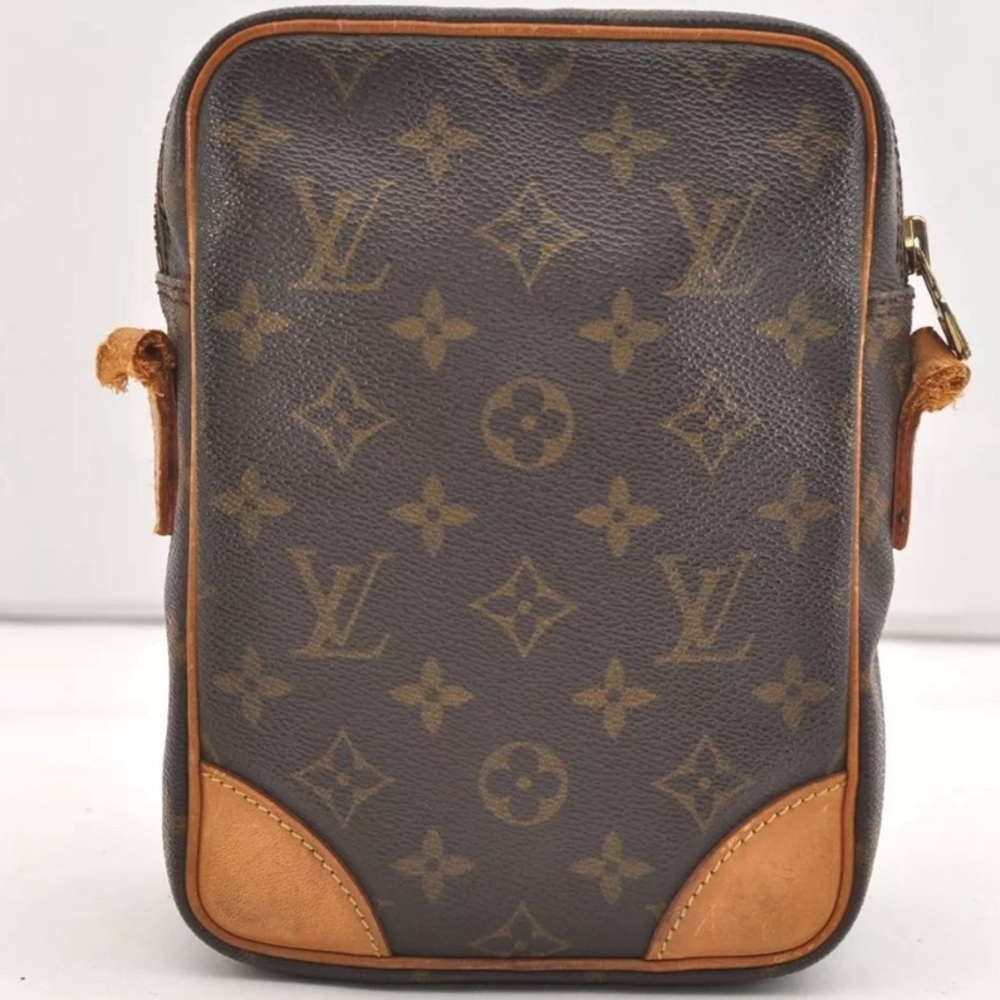 LV Monogram Amazone crossbody - Picture 2 of 9